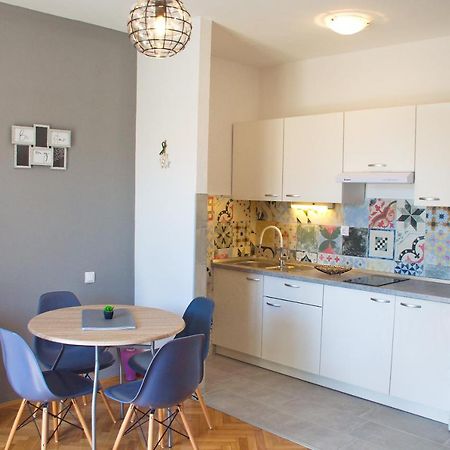 Apartments Mike โนวาลยา ภายนอก รูปภาพ