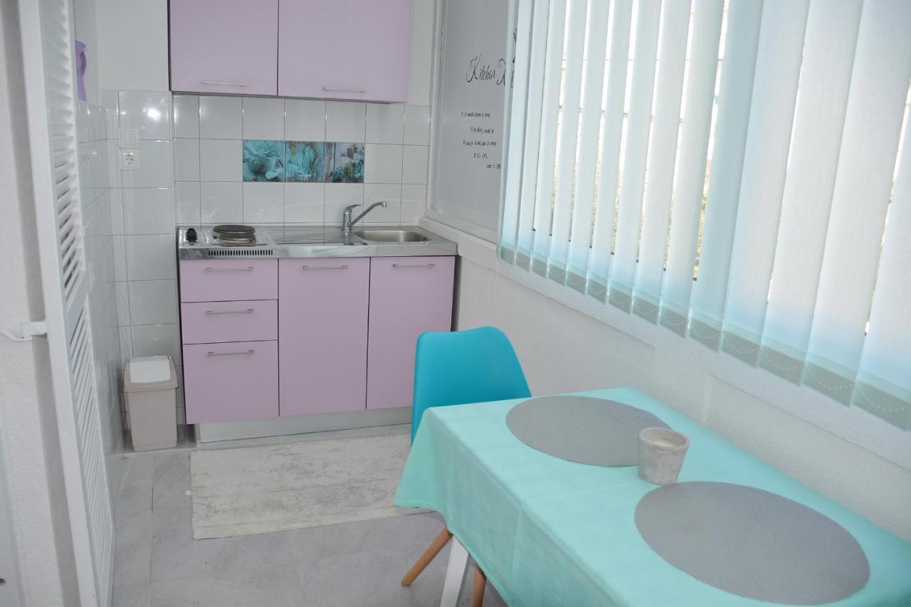Apartments Mike โนวาลยา ภายนอก รูปภาพ