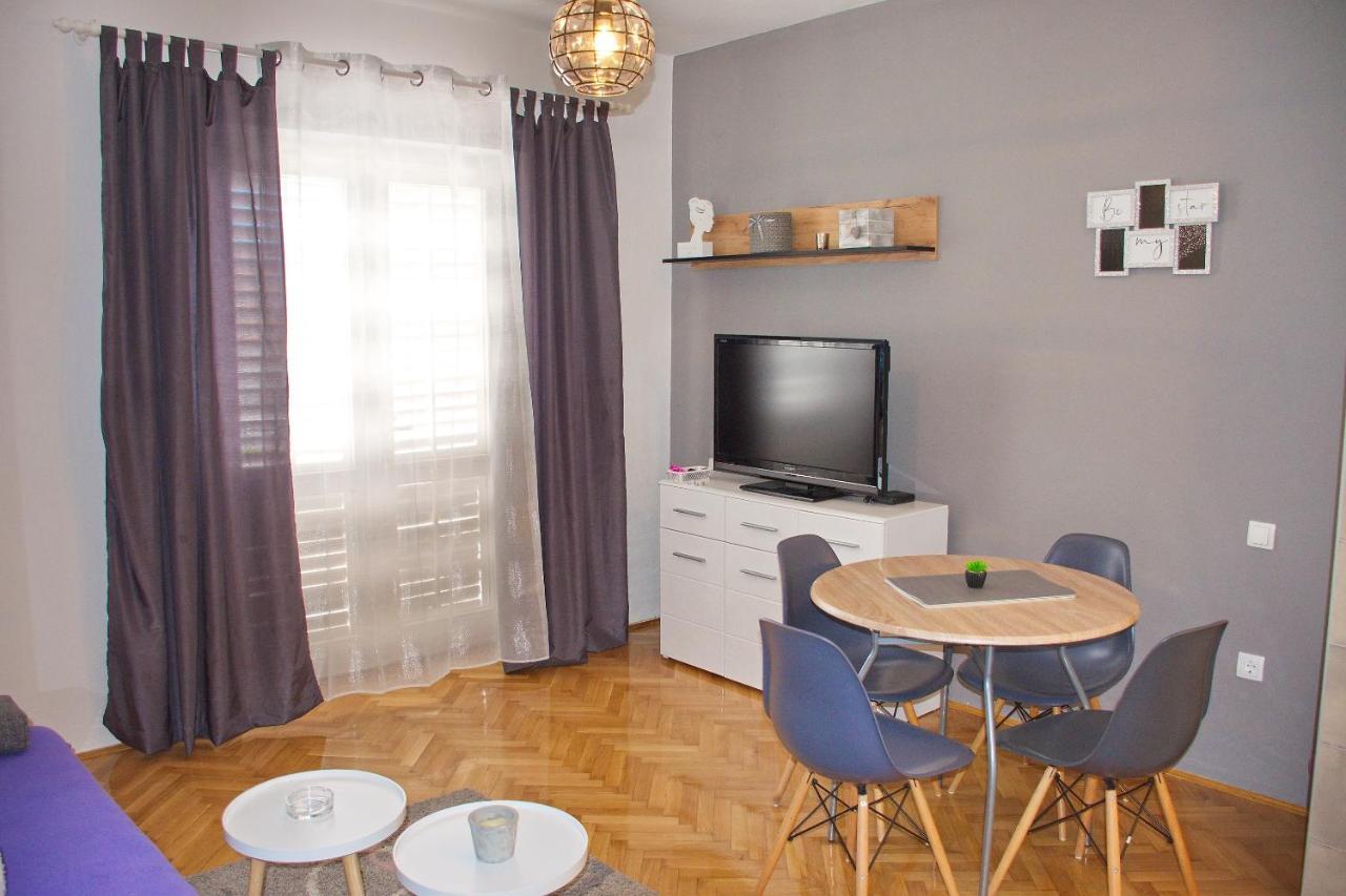 Apartments Mike โนวาลยา ภายนอก รูปภาพ